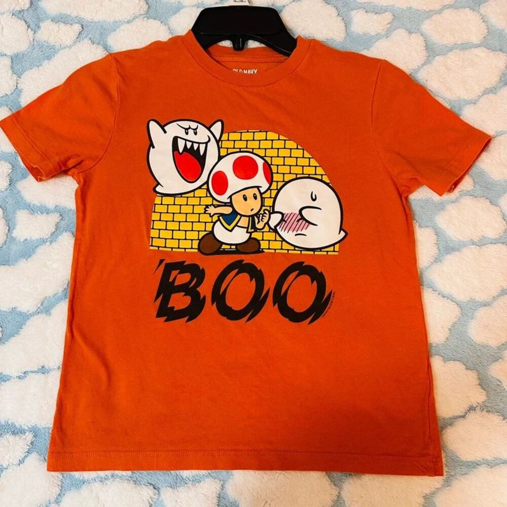 Old navy Boy’s Halloween Tshirt Size 8